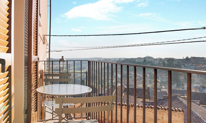 Montemagno Maison | Maison de vacances "Vicolo 10" avec balcon privé et Wi-Fi