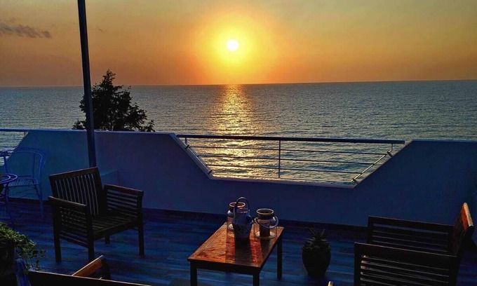 Pizzo Appartement | Vacation home with parking space