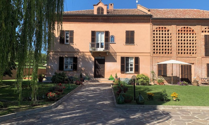 Nizza Monferrato Maison | Vacation home with POOL - Wine region Piemonte/Italy