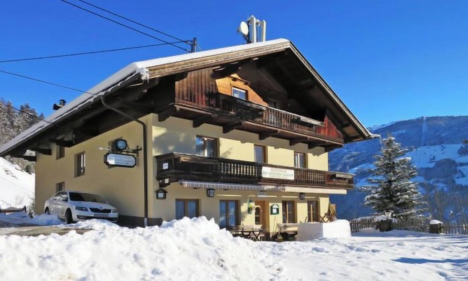 Zellberg Maison | Maison Zur Schönsten Aussicht à Zell am Ziller - 24 personnes, 8 chambres
