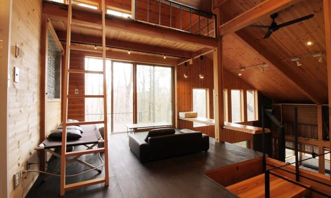 Kita Hiroshima Maison | Vacation House Surrounded by Nature for 18 Ppl