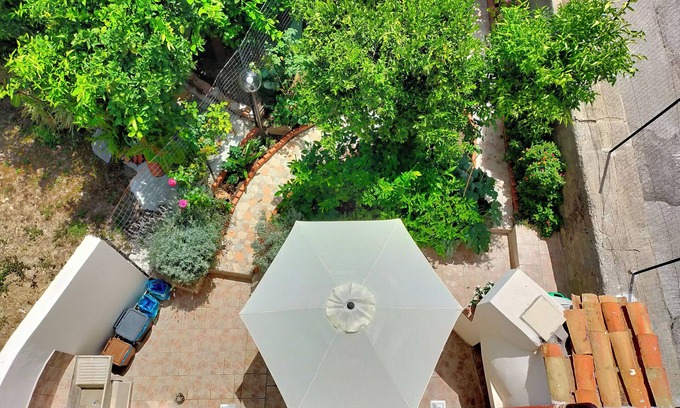 Furnari Maison | Vacation House "The Garden": relaxation and panoramic views of Milazzo, Aeolian Islands, Tindari.