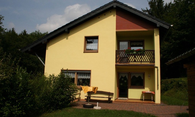 Densborn Maison | Vacances dans la belle Vulkaneifel. Adapté aux familles et aux enfants! Eifelsteig