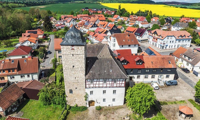 Am Ohmberg Appartement | Vacation in the castle up to 15 pers. Apartment: Burggraf & Himmelsleiter