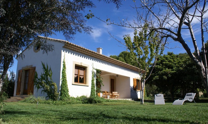 Pezenas Maison | Location de vacances à Pézenas : une maison dans un grand jardin. Pour deux.