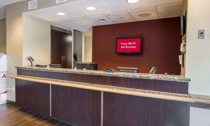 Saugus Maison | Vacation Starts Here! Pet Friendly Property, Near Logan Airport!