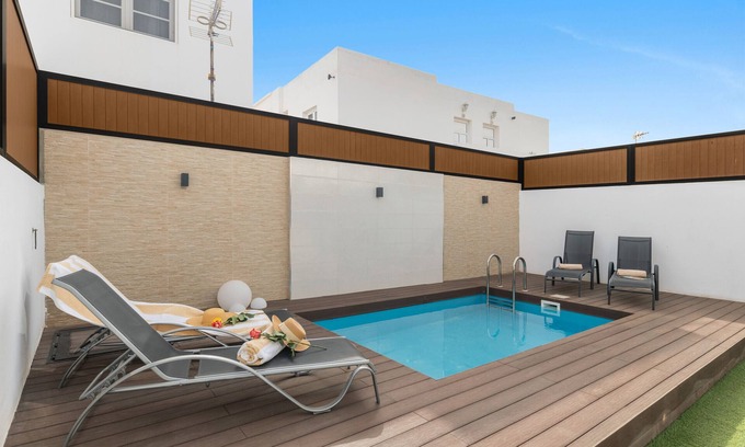 Playa Honda Villa | Villa de vacances 'Berkana De Lujo Con Piscina' avec piscine privée, Wi-Fi et climatisation