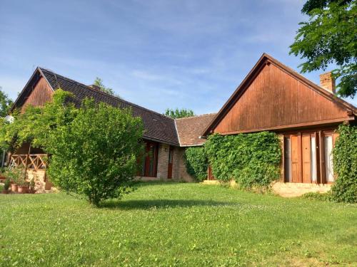 Ispank Maison | Vadszőlős Porta