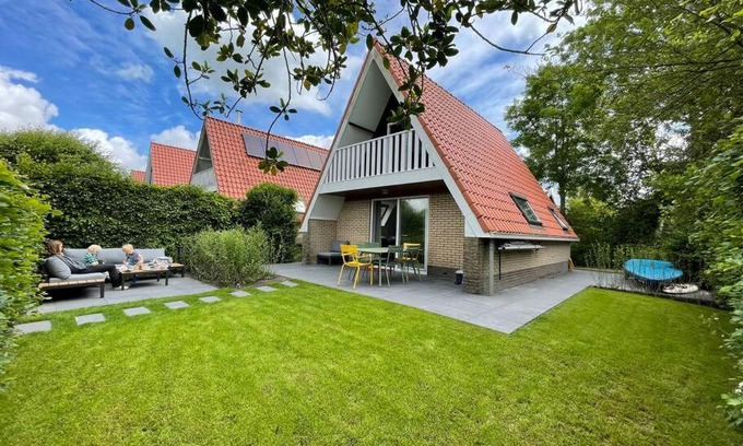 Goingarijp Maison | Vakantiewoning Sneekermeer, huur sloep of zeilboot mogelijk