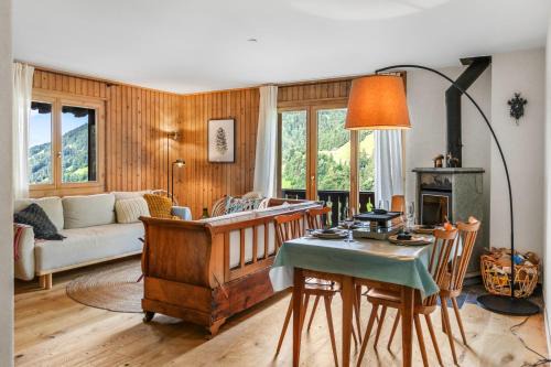 Val d'Illiez Appartement | Val d'Illiez, 6 pers - balcon et vue - parking