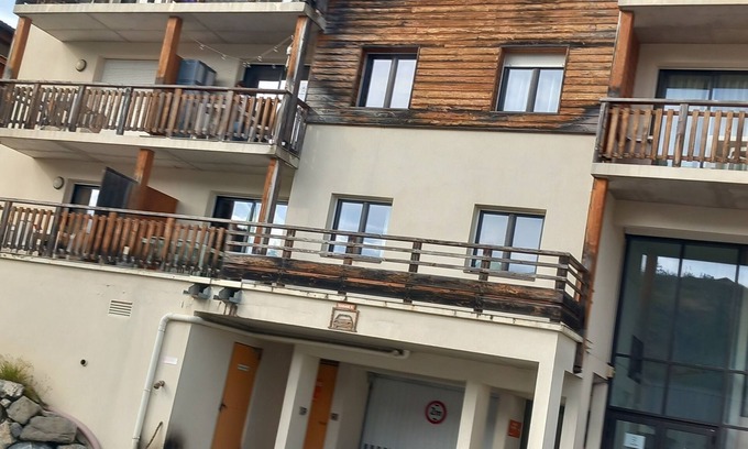Valberg Appartement | Valberg resort studio center, heated indoor pool, closed parking lot