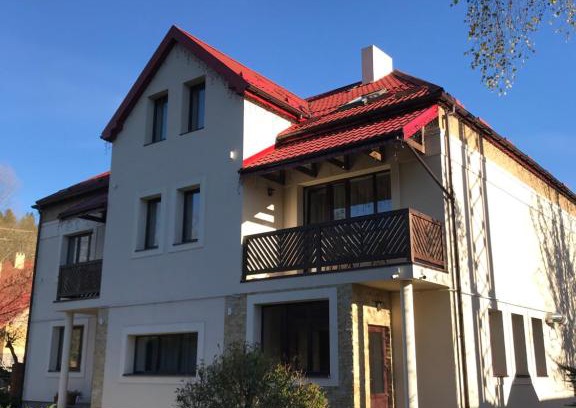 Skhidnytsya Hôtel | Valentyna