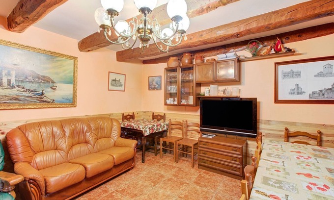 Montemayor de Pililla Villa | Belvilla by OYO Casa Rincףn de la Morena
