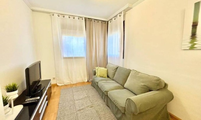 Puente de Vallecas Appartement | Valleca Tren Sierra Guadalupe