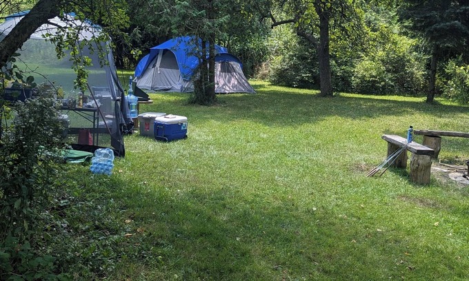 North Middlesex Location De VR | Valley Campsite on the Farm