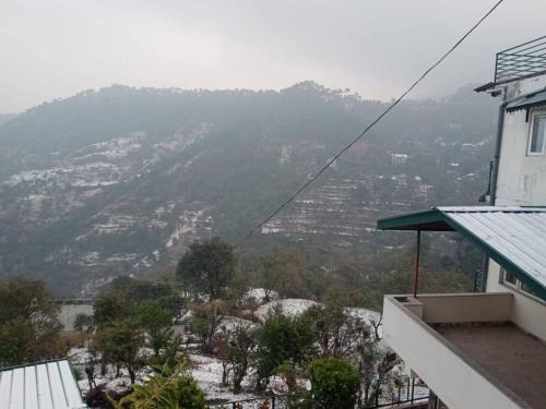Kasauli Appartement | valley view family unit