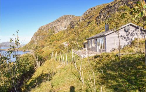 Flora Municipality Maison | Valvik