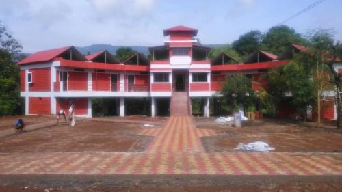 Mahad Cabine | Vamoose Rajdhani