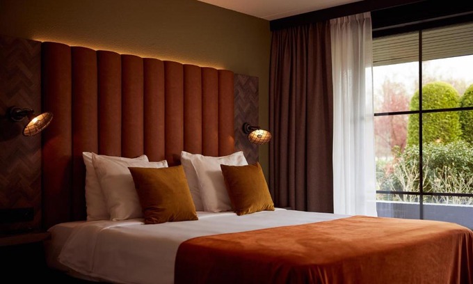 Brasschaat Hôtel | Van der Valk Hotel Dennenhof