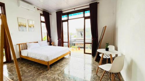 Hue Maison | Vang's Homestay - Huế