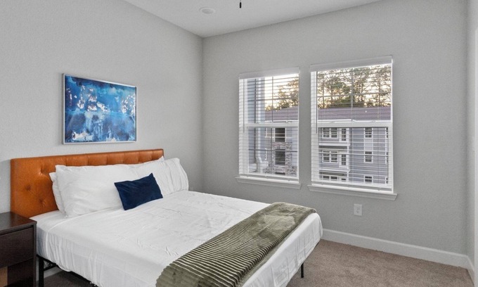 Newberry Appartement | Vanguard 1BD 1 - One Bedroom Apartment, Sleeps 2