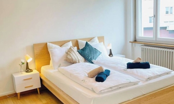 Olten Appartement | Vantage Point spacious 3 bedroom apartment | Olten Switzerland| railway station