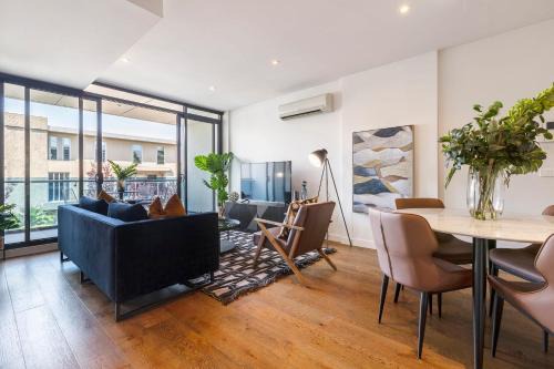 Caulfield North Maison | VAQUAY Odyssey In Caulfield North