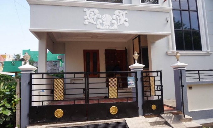 Marie Oulgaret Hôtel | Vasantharaja Villa Arumparthapuram