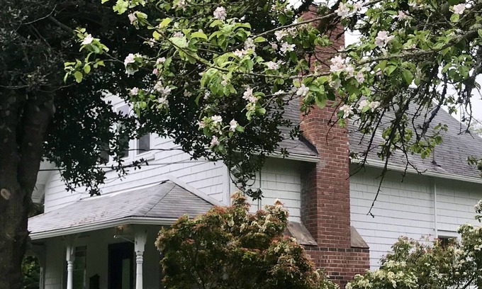 Vashon Island Autre | Vashon Farmhouse