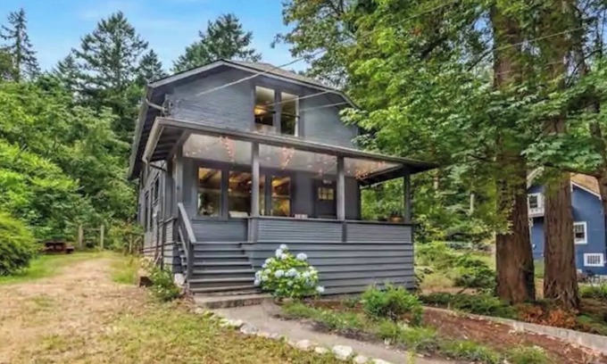 Vashon Island Maison | Vashon view home, pets ok, 5 min walk beach/coffee