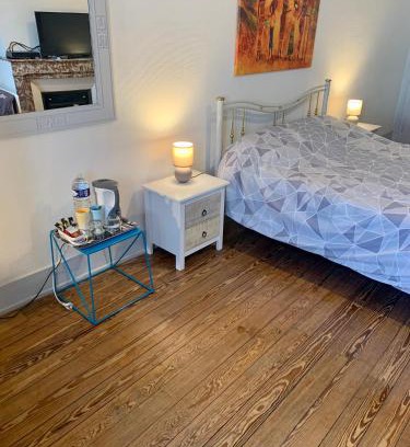 Bourg-en-Bresse Maison | vaste chambre familiale