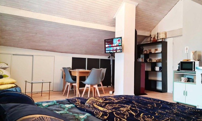 Chaffois Appartement | Vaste studio chaleureux