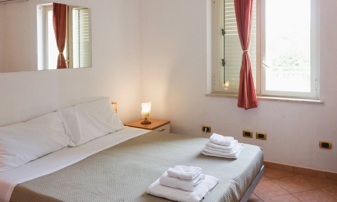 San Leone Appartement | Chambre 'Matrimoniale 2' avec balcon, Wi-Fi et climatisation