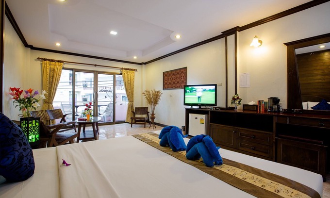 Nanai Road Appartement | Veerakit Standard, Pool partagé
