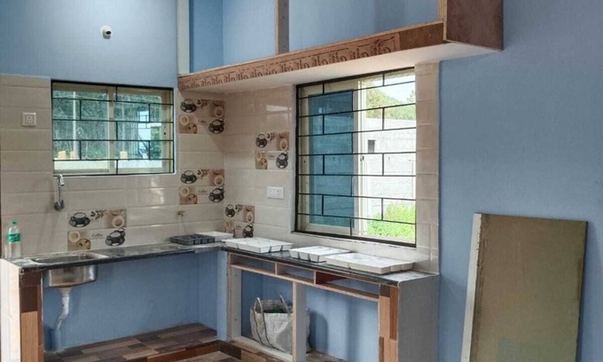 Devanahalli Maison | Vegetarian only studio room. In a small farm next to main road.