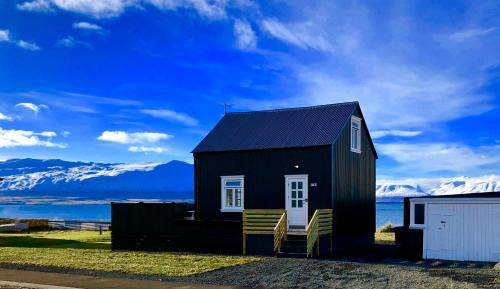 Grenivik Appartement | Vellir Grenivík Home with a View
