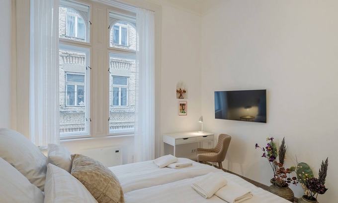 Terezvaros Appartement | Venus Apartments - Budapest Opera Suite