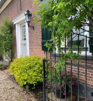 Groot-Ammers Maison | Vernieuwd luxe voorhuis - naast de molens