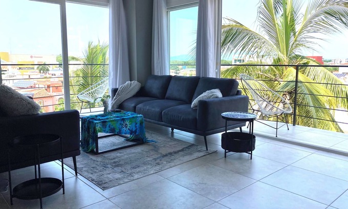 Diaz Ordaz Copropriété | Versalles Fab New Modern Spacious Condo, Veiws, Walk to the Beach, Rooftop Pool
