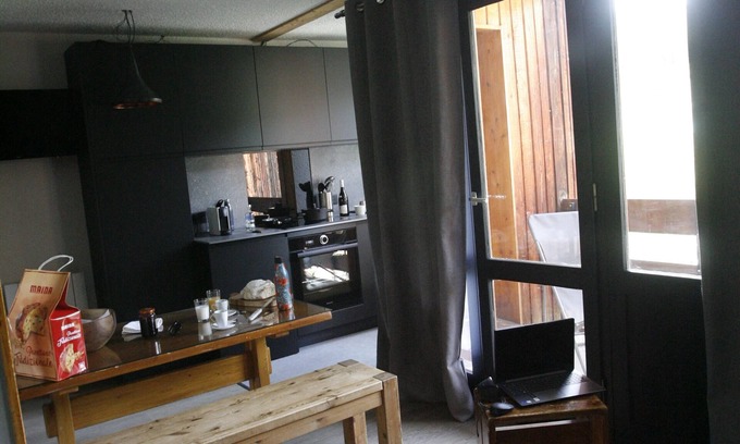 Macot-la-Plagne Appartement | Logement très lumineux, balcon vue splendide sur pistes skis aux pieds La Plagne