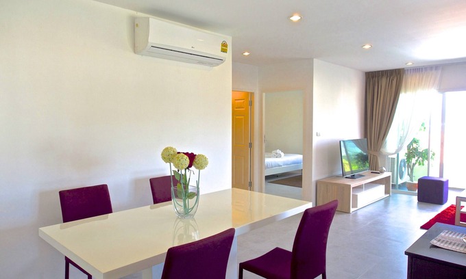 Phuket Copropriété | Très grand 2 pièces 88 m 2! Festival central de la ville de Phuket, région thaï de Muai
