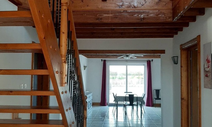 Grosbreuil Cottage | TRES GRAND GITE AVEC PISCINE CHAUFFEE PROCHE LES SABLES