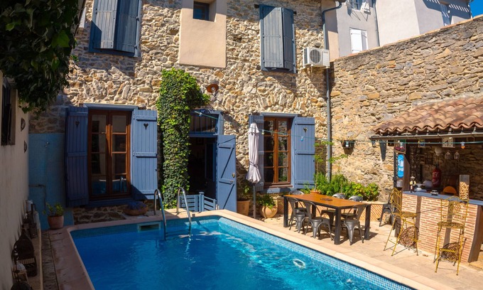 Carcassonne Maison | TRES BELLE MAISON DE VILLE EN PIERRE AVEC PISCINE CHAUFFEE