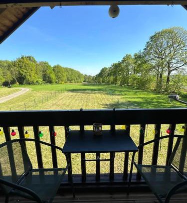 Larchamp Maison | Very Peaceful Larchamp. Dogs Welcome