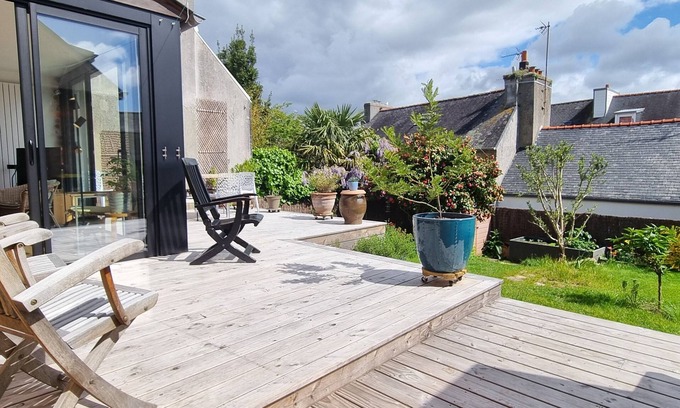 Concarneau Maison | Très Jolie Villa avec Jardin Clos en plein centre de Concarneau