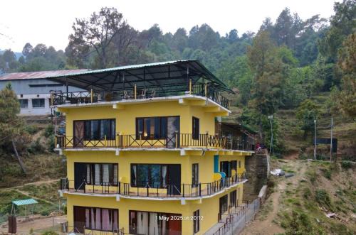 Kausani Hôtel | Veshnavi Paradise By StayApart