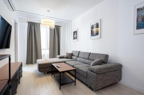 Pipera Appartement | ViaPipera Apartments - Modern Stay on Pipera Blvd