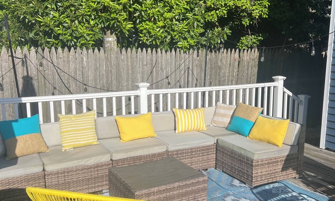 Ocean Township Maison | Vibrant Asbury Park Escape—Beach, Music, Art, and Dining at your doorstep.