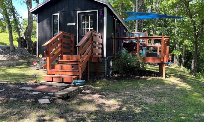 Sparta Villa | Vibrant Cabin On the River, Sparta #hiking #kayak