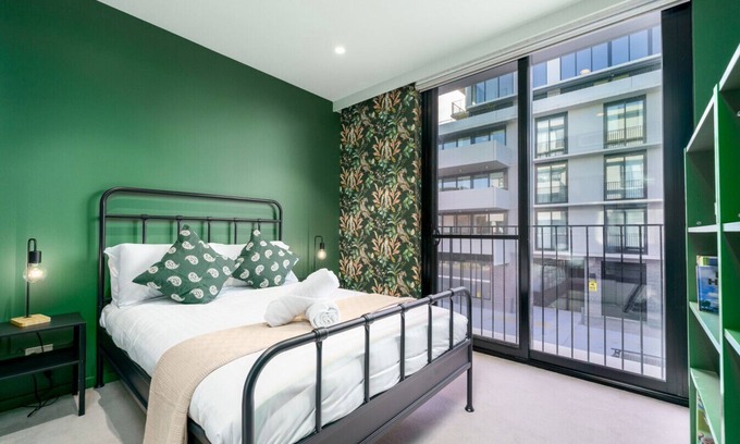 Kingston Appartement | Vibrant Stay with Lakeside Charm in Kingston